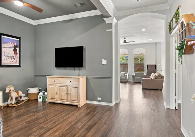 Photo 3 of Sale Pending at 7054 Buena Vista Dr, Fort Worth, TX 76137 | MLS# 21365203 | Listing updated on 2026-09-13
