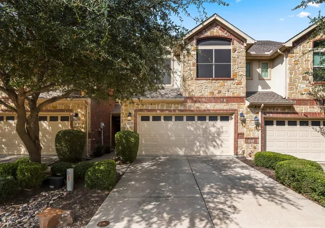 Photo 1 of Townhouse for sale at 1828 Villa Dr, Allen, TX 75013 | MLS# 21352816 | Listing updated on 2026-10-04