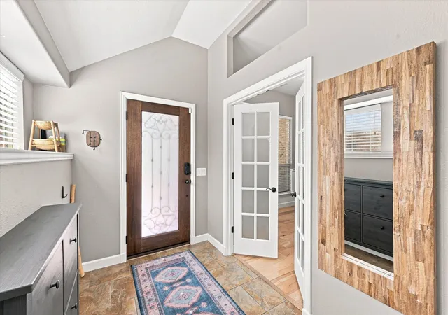 Photo 4 of Single family home for sale at 102 Chase Oaks Ct, Mansfield, TX 76063 | MLS# 21363558 | Listing updated on 2026-10-05