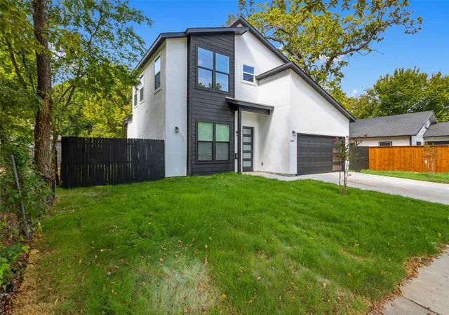 Photo 2 of Single family home for sale at 4317 Myrtle St, Dallas, TX 75215 | MLS# 21305681 | Listing updated on 2026-09-11