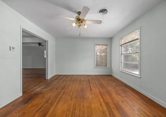 Photo 4 of Single family home for sale at 4406 Wayne Ct S, Haltom City, TX 76117 | MLS# 21364360 | Listing updated on 2026-09-14
