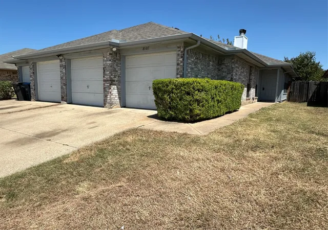 Photo 1 of Sale Pending at 8507 Gatlinburg Dr, Fort Worth, TX 76123 | MLS# 21365656 | Listing updated on 2026-09-08