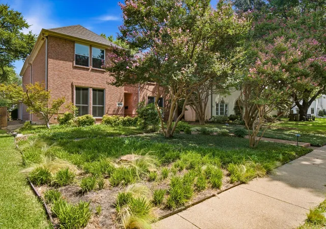 Photo 2 of Single family home for sale at 2708 Rosedale Ave, Dallas, TX 75205 | MLS# 21327950 | Listing updated on 2026-09-13