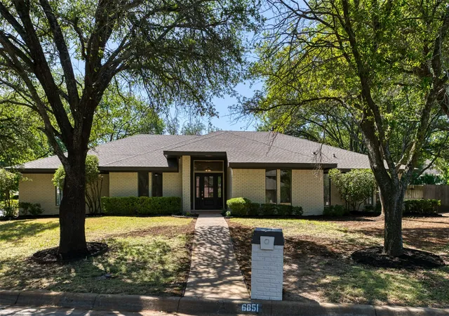 Photo 1 of Single family home for sale at 6851 Shorecrest Ct, Fort Worth, TX 76132 | MLS# 21356265 | Listing updated on 2026-09-11