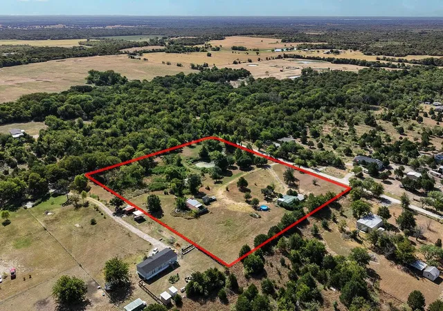 Photo 1 of Single family home for sale at 12706 County Road 4027, Kemp, TX 75143 | MLS# 21365503 | Listing updated on 2026-09-23