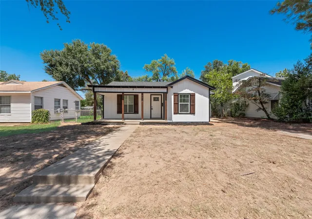 Photo 2 of Single family home for sale at 6617 Greenlee St, Fort Worth, TX 76112 | MLS# 21364485 | Listing updated on 2026-09-11