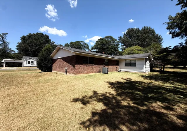 Photo 2 of Single family home for sale at 803 Spring, Springhill, LA 71075 | MLS# 21365677 | Listing updated on 2026-09-12