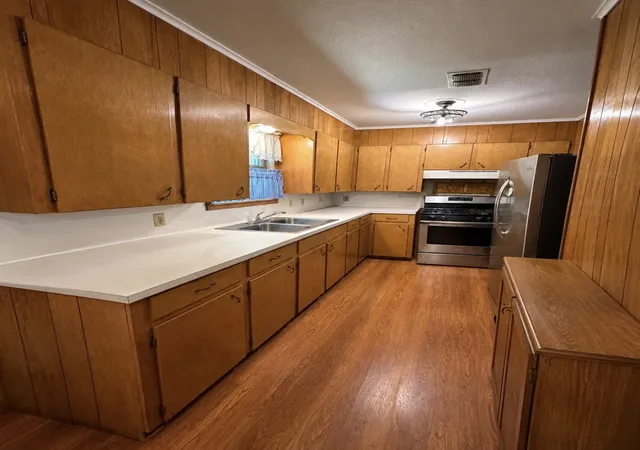 Photo 4 of Single family home for sale at 803 Spring, Springhill, LA 71075 | MLS# 21365677 | Listing updated on 2026-09-12