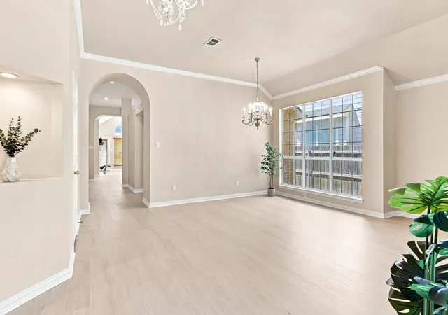 Photo 4 of Single family home for sale at 9125 Chardin Park Dr, Fort Worth, TX 76244 | MLS# 21364189 | Listing updated on 2026-09-20