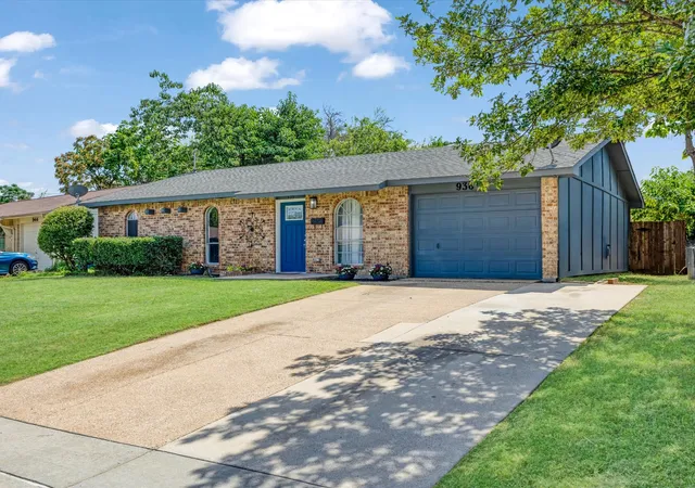 Photo 2 of Single family home for sale at 936 Elmwood Dr, Lewisville, TX 75067 | MLS# 21366107 | Listing updated on 2026-09-10
