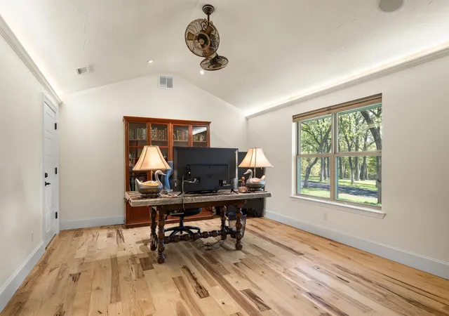 Photo 4 of Single family home for sale at 1011 Thornridge Ct, Argyle, TX 76226 | MLS# 21342659 | Listing updated on 2026-10-06