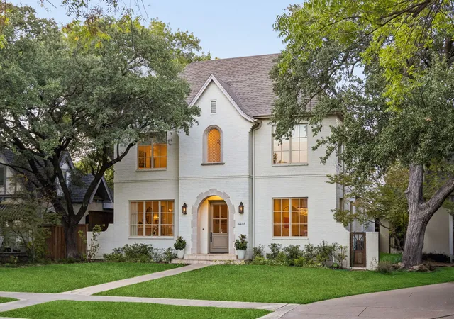 Photo 1 of Mansion for sale at 4448 Mockingbird Pkwy, University Park, TX 75205 | MLS# 21366639 | Listing updated on 2026-09-13