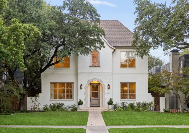 Photo 3 of Mansion for sale at 4448 Mockingbird Pkwy, University Park, TX 75205 | MLS# 21366639 | Listing updated on 2026-09-13