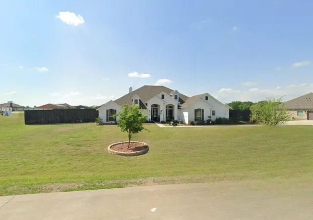 Photo 1 of Single family home for sale at 340 Berkeley Dr, Waxahachie, TX 75167 | MLS# 21366634 | Listing updated on 2026-09-11