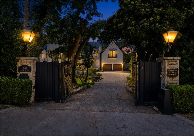 Photo 3 of Mansion for sale at 6941 Gaston Ave, Dallas, TX 75214 | MLS# 21366599 | Listing updated on 2026-09-13