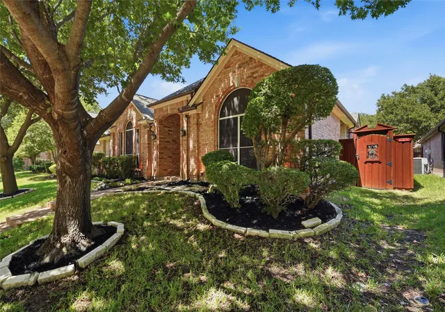 Photo 4 of Single family home for sale at 1432 Lone Star Ct, Allen, TX 75013 | MLS# 21366672 | Listing updated on 2026-09-20