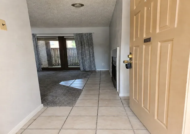 Photo 2 of Townhouse for sale at 2106 Rainbow Dr #4212, Arlington, TX 76011 | MLS# 21366583 | Listing updated on 2026-09-22