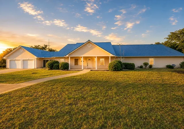 Photo 2 of Single family home for sale at 8760 County Road 858, Mc Kinney, TX 75071 | MLS# 21366533 | Listing updated on 2026-09-12