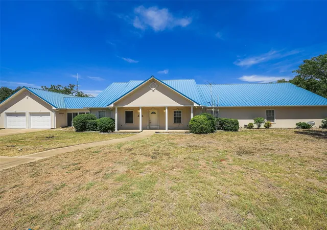Photo 3 of Single family home for sale at 8760 County Road 858, Mc Kinney, TX 75071 | MLS# 21366533 | Listing updated on 2026-09-12
