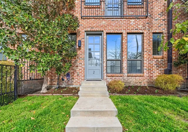 Photo 1 of Condo for sale at 1900 Caddo St #2, Dallas, TX 75204 | MLS# 21366588 | Listing updated on 2026-09-08