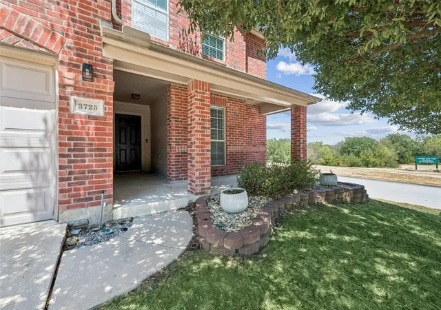 Photo 2 of Sale Pending at 3725 Lazy River Ranch Rd, Fort Worth, TX 76262 | MLS# 21365374 | Listing updated on 2026-09-11