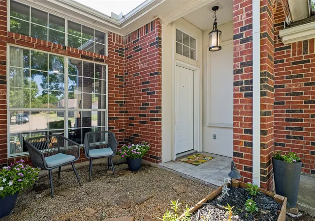 Photo 2 of Sale Pending at 2922 Andrea Ln, Garland, TX 75040 | MLS# 21360603 | Listing updated on 2026-09-09