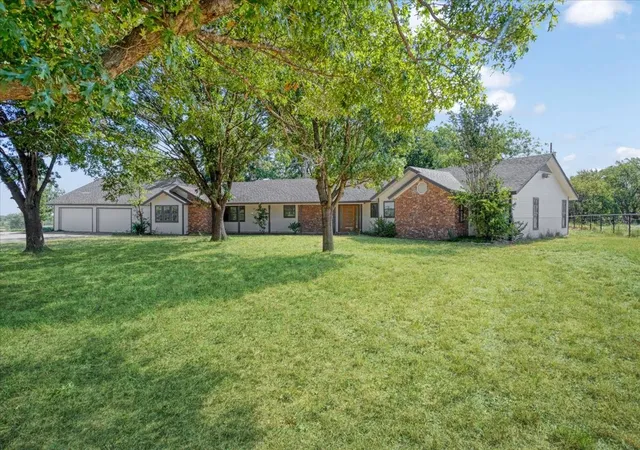 Photo 3 of Single family home for sale at 5292 Preston Rd, Denison, TX 75020 | MLS# 21363178 | Listing updated on 2026-09-11