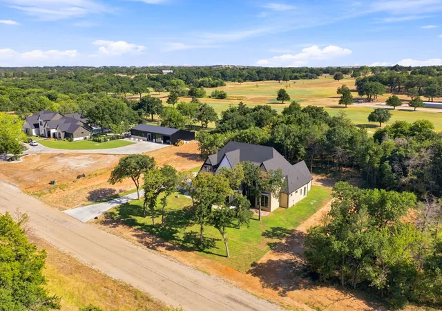 Photo 2 of Single family home for sale at 124 Cedar Springs Dr, Decatur, TX 76234 | MLS# 21365310 | Listing updated on 2026-09-09