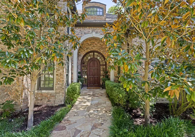 Photo 3 of Sale Pending at 2728 Sylvan Wy, Mc Kinney, TX 75072 | MLS# 21366726 | Listing updated on 2026-09-14