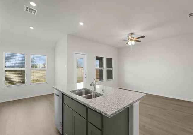 Photo 3 of Sale Pending at 644 Lakepointe Blvd, Lavon, TX 75166 | MLS# 21366851 | Listing updated on 2026-09-08