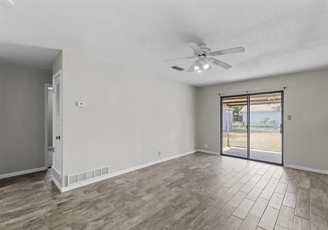 Photo 4 of Sale Pending at 509 Nw Renfro St, Burleson, TX 76028 | MLS# 21364180 | Listing updated on 2026-10-04