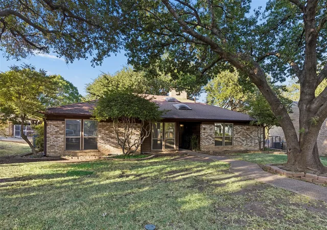 Photo 36 of Single family home for sale at 5 Shannon Ct, Richardson, TX 75082 | MLS# 21366862 | Listing updated on 2026-10-06