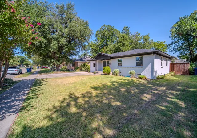 Photo 3 of Sale Pending at 2901 Maple Dr, Garland, TX 75042 | MLS# 21366707 | Listing updated on 2026-09-08
