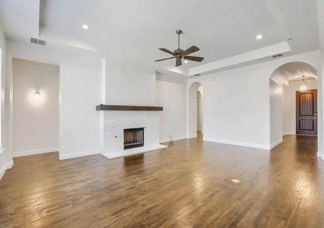 Photo 2 of Single family home for sale at 1649 Olive Ave, Celina, TX 75009 | MLS# 21366395 | Listing updated on 2026-10-30