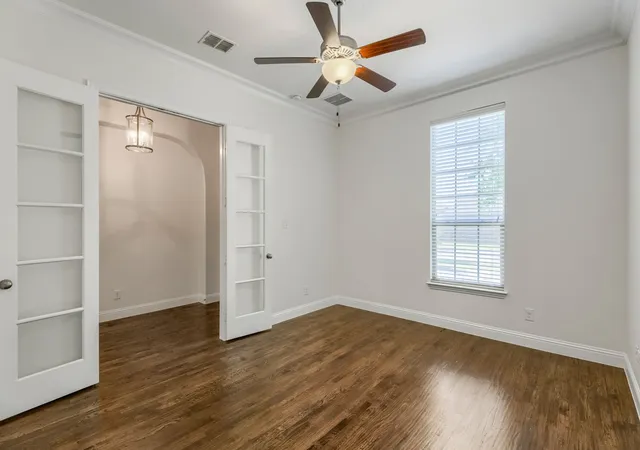 Photo 4 of Single family home for sale at 1649 Olive Ave, Celina, TX 75009 | MLS# 21366395 | Listing updated on 2026-10-30