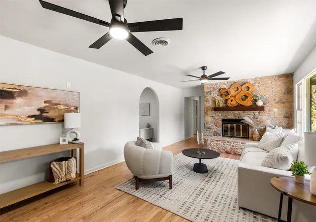Photo 2 of Single family home for sale at 4601 Robinwood Dr, Waco, TX 76708 | MLS# 21366942 | Listing updated on 2026-09-09
