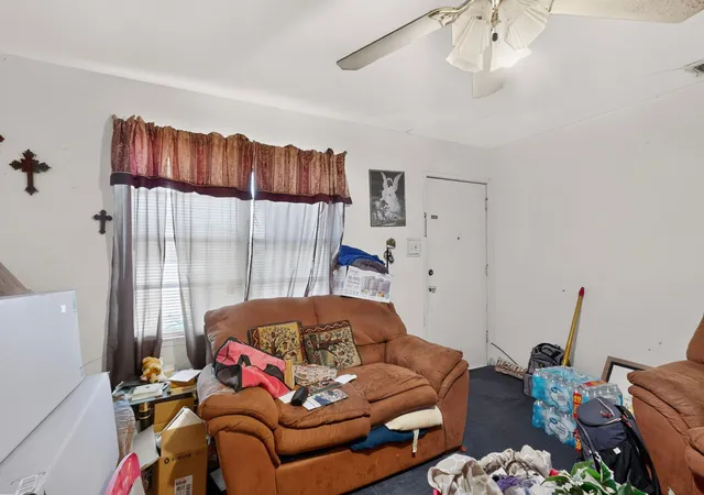 Photo 3 of Sale Pending at 2225 Mayfair St, Ennis, TX 75119 | MLS# 21366433 | Listing updated on 2026-09-11