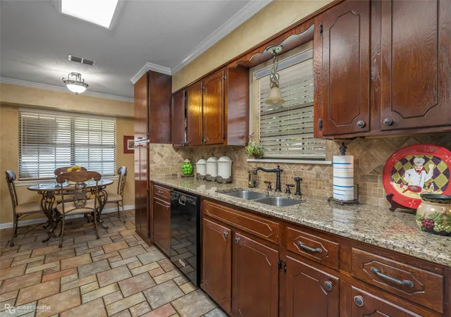 Photo 3 of Single family home for sale at 4614 Parkridge Dr, Benton, LA 71006 | MLS# 21366994 | Listing updated on 2026-09-10