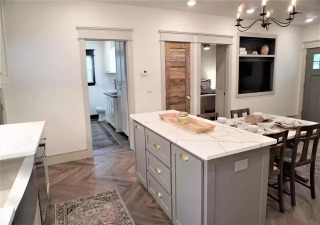 Photo 3 of Single family home for sale at 1614 Hubert St, Dallas, TX 75206 | MLS# 21366713 | Listing updated on 2026-09-16