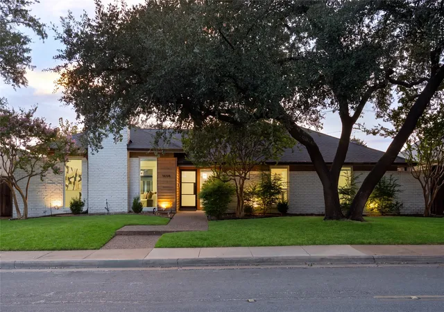 Photo 1 of Single family home for sale at 16106 Shadybank Dr, Dallas, TX 75248 | MLS# 21361992 | Listing updated on 2026-09-12