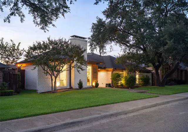 Photo 2 of Single family home for sale at 16106 Shadybank Dr, Dallas, TX 75248 | MLS# 21361992 | Listing updated on 2026-09-12