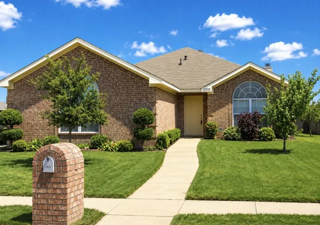 Photo 1 of Single family home for sale at 12333 Silver Mist Trl, Fort Worth, TX 76028 | MLS# 21363881 | Listing updated on 2026-09-10