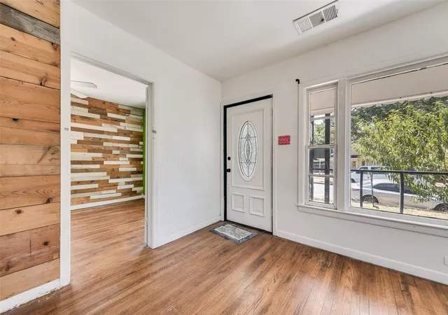 Photo 3 of Single family home for sale at 2831 Grafton Ave, Dallas, TX 75211 | MLS# 21365298 | Listing updated on 2026-09-15