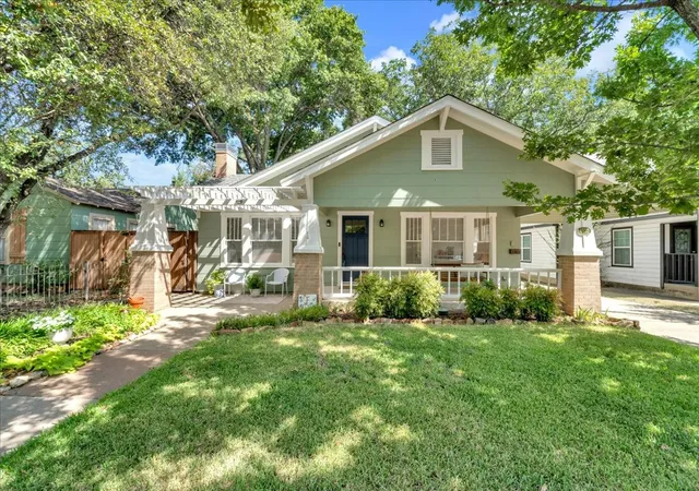 Photo 1 of Single family home for sale at 4532 Pershing Ave, Fort Worth, TX 76107 | MLS# 21363076 | Listing updated on 2026-09-12