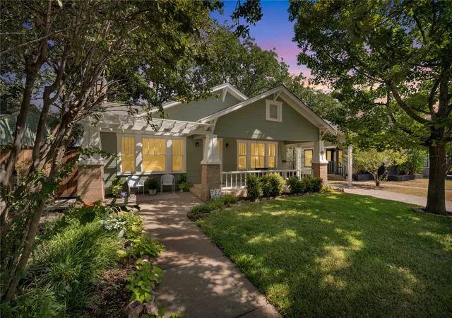 Photo 3 of Single family home for sale at 4532 Pershing Ave, Fort Worth, TX 76107 | MLS# 21363076 | Listing updated on 2026-09-12