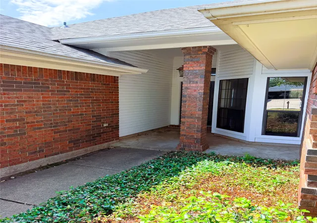Photo 3 of Single family home for sale at 5721 Bluebonnett Dr, Bossier City, LA 71112 | MLS# 21367123 | Listing updated on 2026-09-12