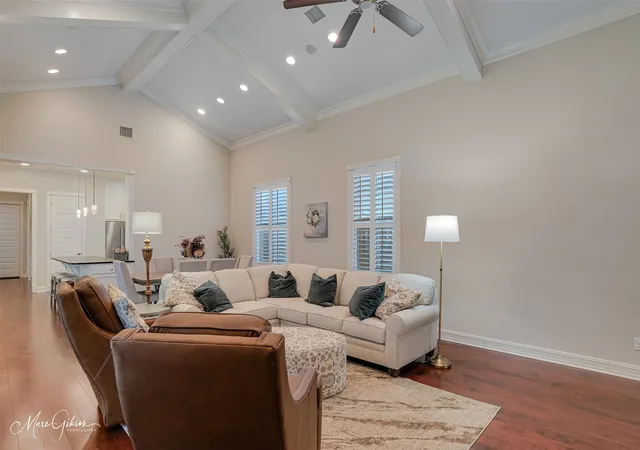 Photo 3 of Sale Pending at 2028 Bridgewater Ave, Shreveport, LA 71106 | MLS# 21366216 | Listing updated on 2026-09-11