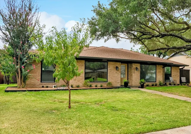 Photo 1 of Single family home for sale at 2404 Kimberly Ln, Plano, TX 75075 | MLS# 21367051 | Listing updated on 2026-10-07