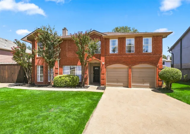 Photo 1 of Sale Pending at 2701 Vistaview Dr, Corinth, TX 76210 | MLS# 21358635 | Listing updated on 2026-10-05