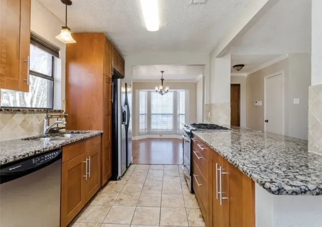 Photo 4 of Single family home for sale at 2313 Lakeshore Ln, Rowlett, TX 75088 | MLS# 21362323 | Listing updated on 2026-09-12